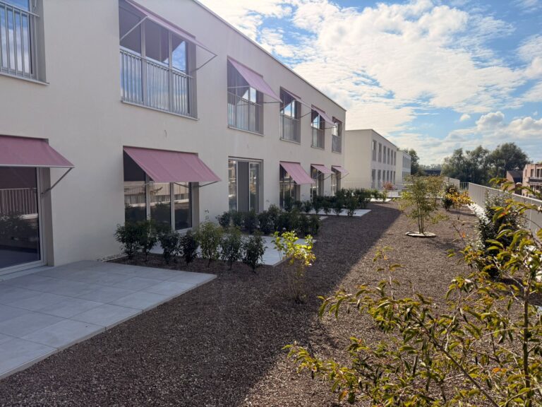 WhatsApp Image 2025-09-30 at 12.00